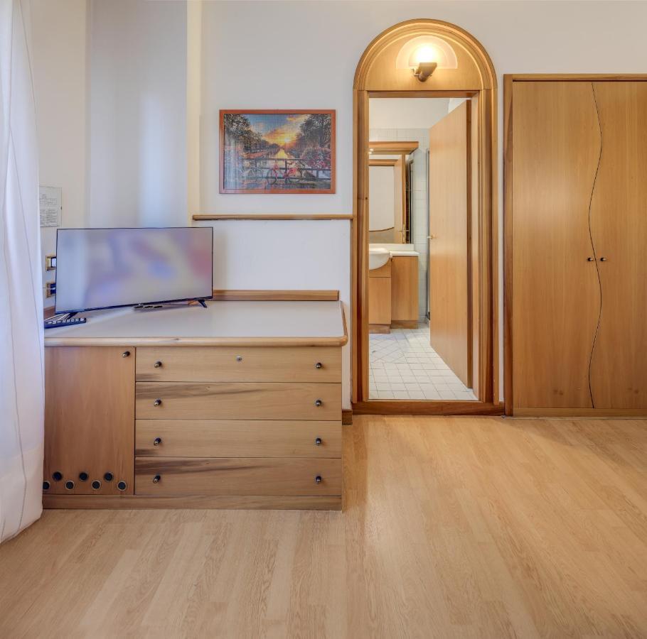 Albergo Milano Boario Terme エクステリア 写真