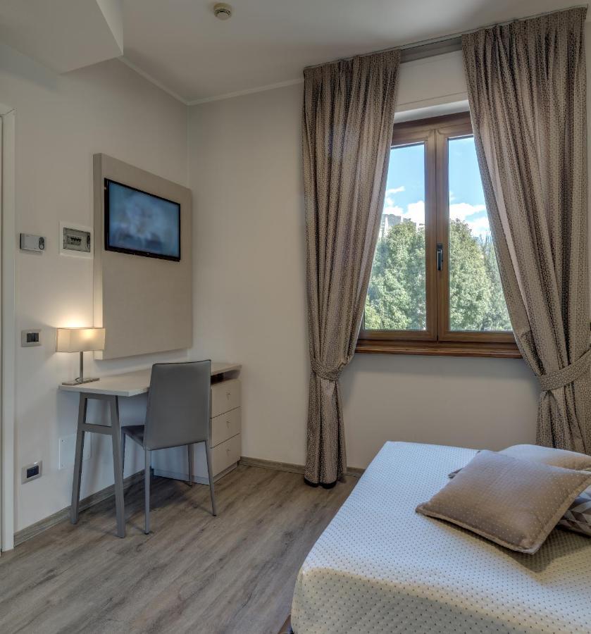 Albergo Milano Boario Terme エクステリア 写真