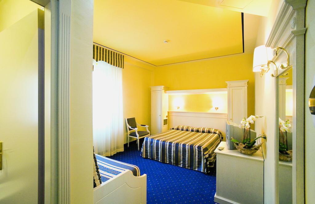 Albergo Milano Boario Terme 部屋 写真