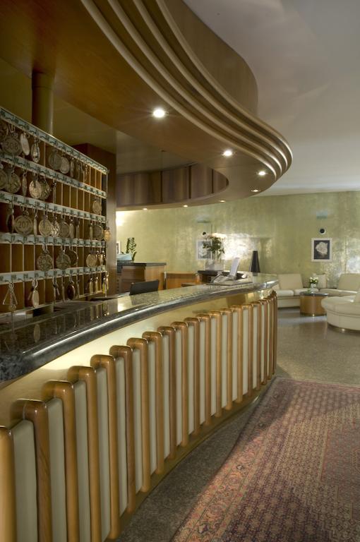 Albergo Milano Boario Terme エクステリア 写真